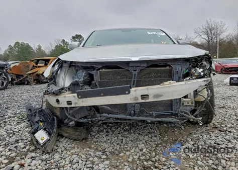 2013 Hyundai Genesis 3.8L z USA, uszkodzony, nr VIN KMHGC4DD7DU239100